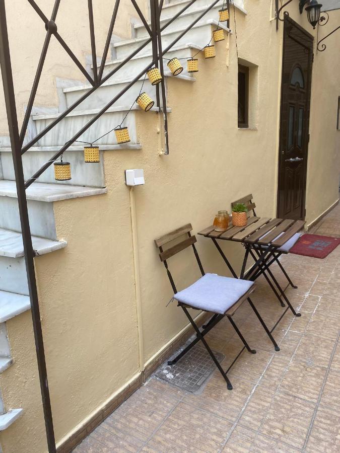 Cozy Maisonette Next To Plaka Атина Екстериор снимка