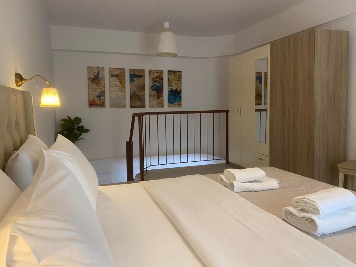Cozy Maisonette Next To Plaka Атина Екстериор снимка